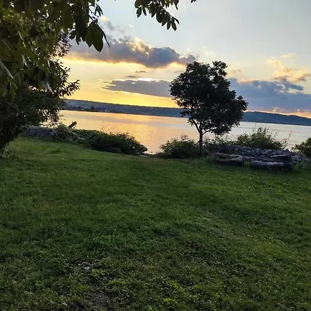 Dedinski Raj Nyaraló