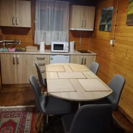 Dedinski Raj Nyaraló