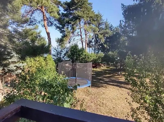 Dedinski Raj Case de vacanță